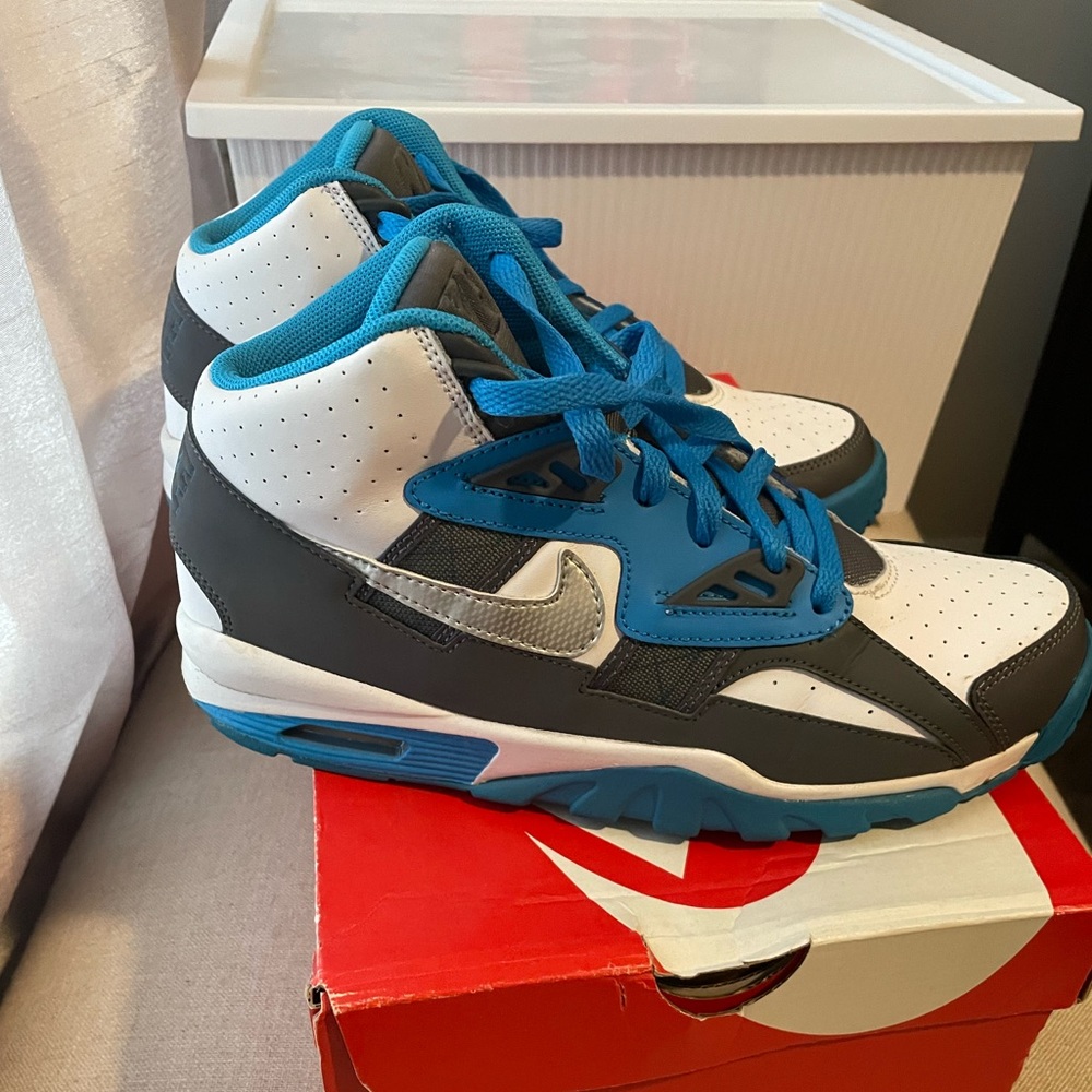 Nike Air Trainer SC High Boys sneakers, size 7Y, white, turquoise and gray